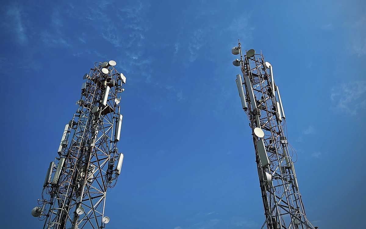 Las telecomunicaciones francesas son afectadas por sabotajes en varios puntos del país