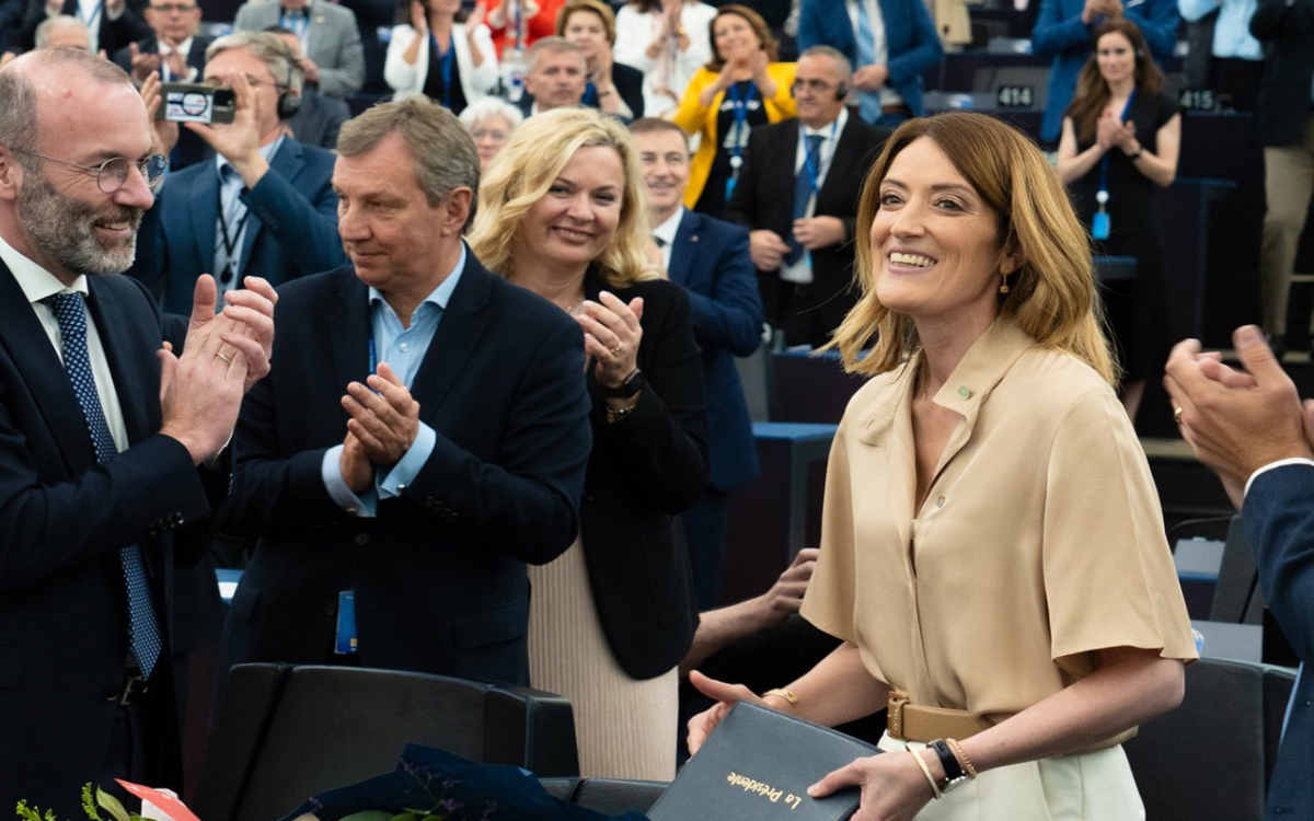 Roberta Metsola es reelegida como su presidenta del Parlamento Europeo | Video