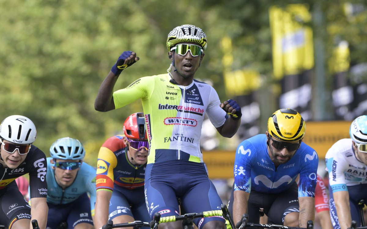 Tour de Francia 2024: Biniam Girmay gana en el sprint la Etapa 3 | Video