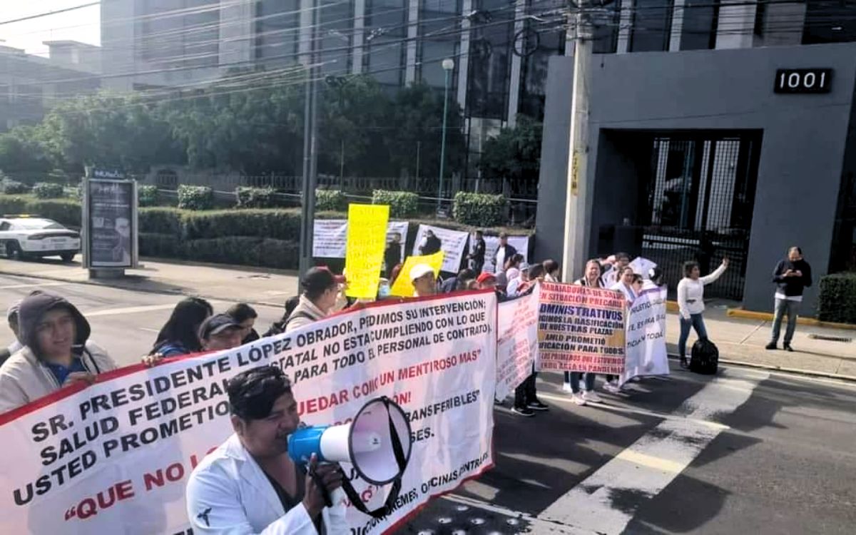 Bloqueo en Av. Constituyentes en ambos sentidos; se recomiendan alternativas viales