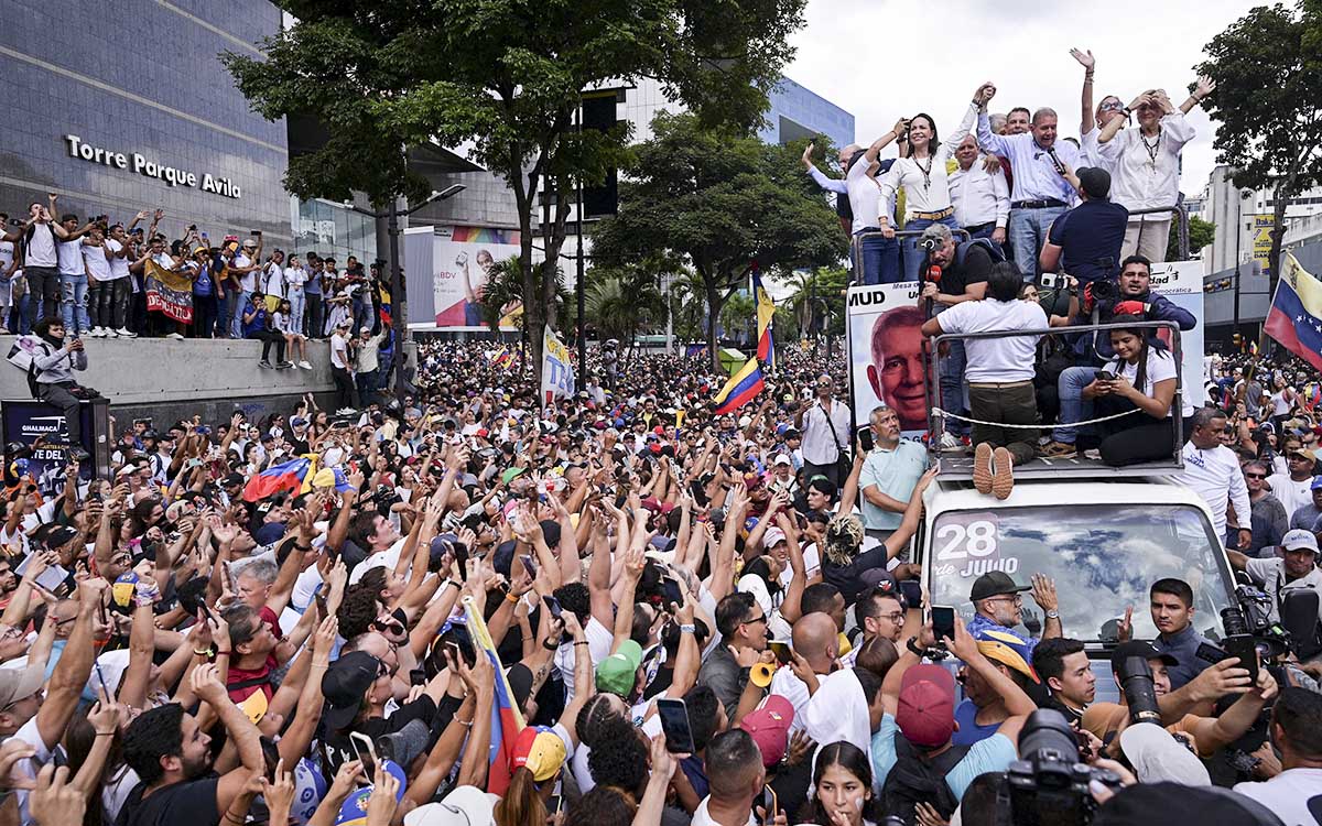 La oposición venezolana se manifiesta para "cobrar Caracas" este sábado