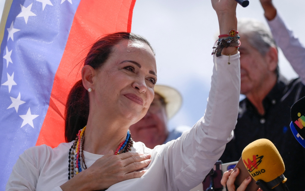 Machado denuncia colapso de planta eléctrica en Embajada de Argentina en Caracas