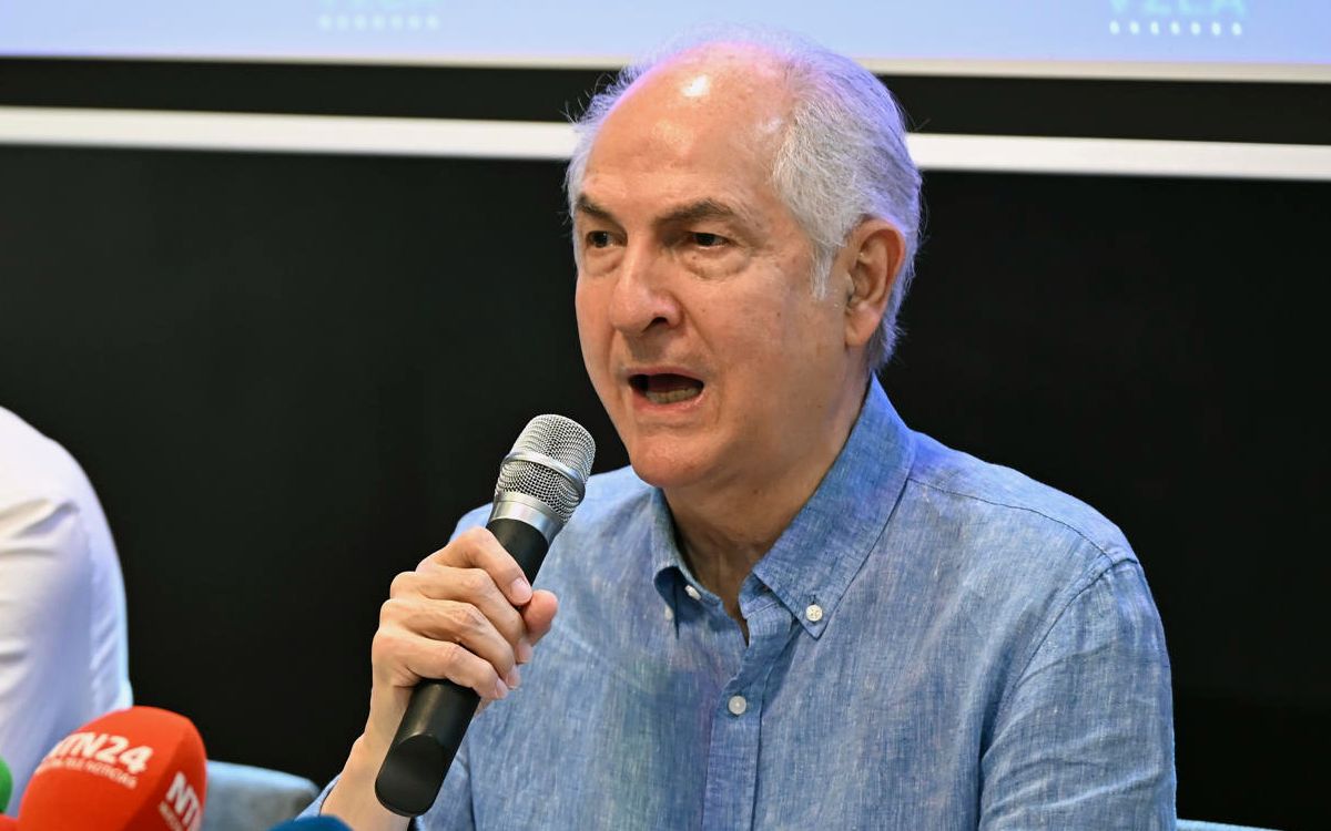 Maduro es la "versión tropical de Hitler", acusa opositor Antonio Ledezma