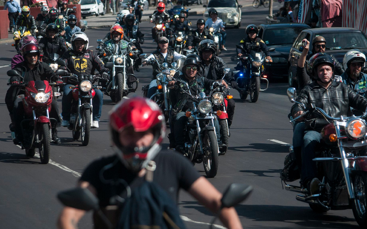 Por jugar arrancones en Coyoacán, 76 motocicletas son enviadas al corralón