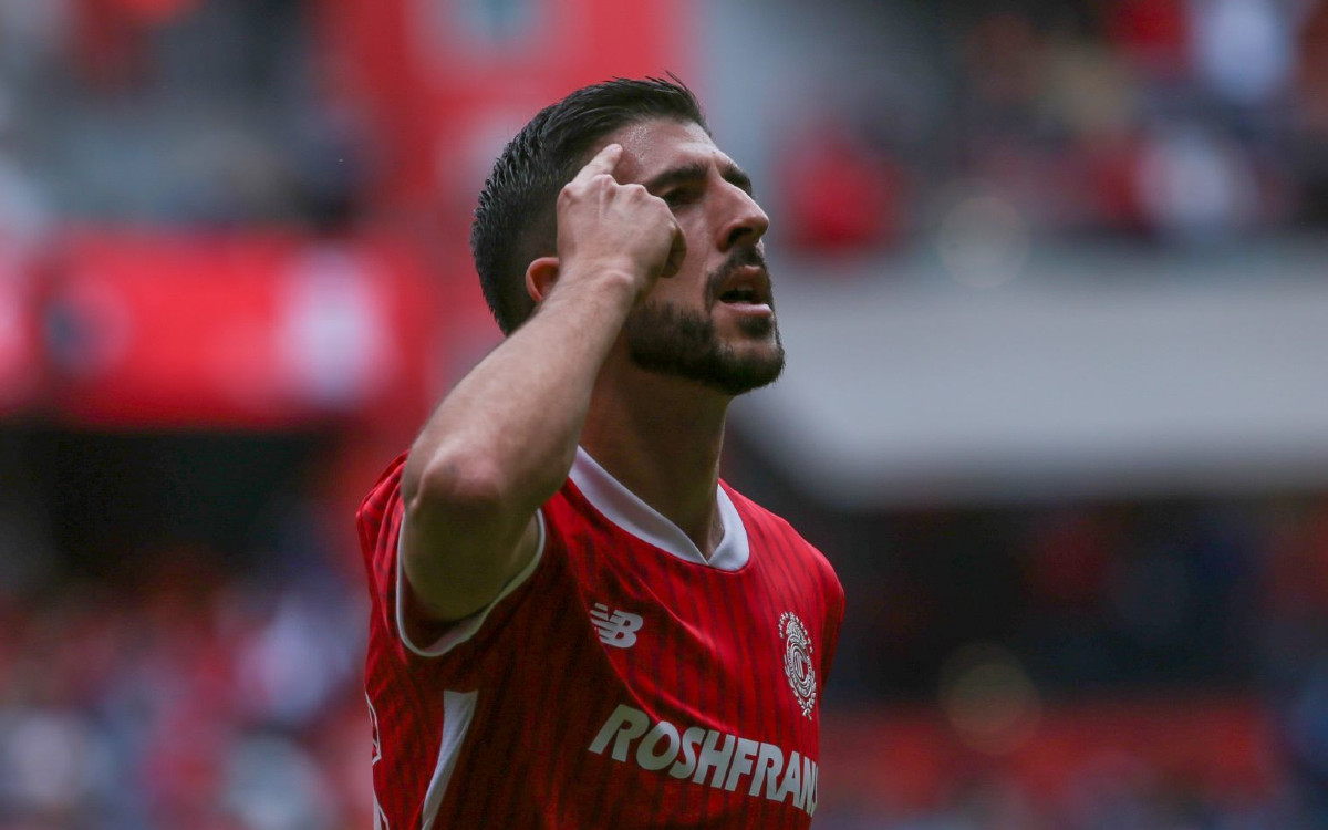 Toluca vence a San Luis con gol del portugués Paulinho