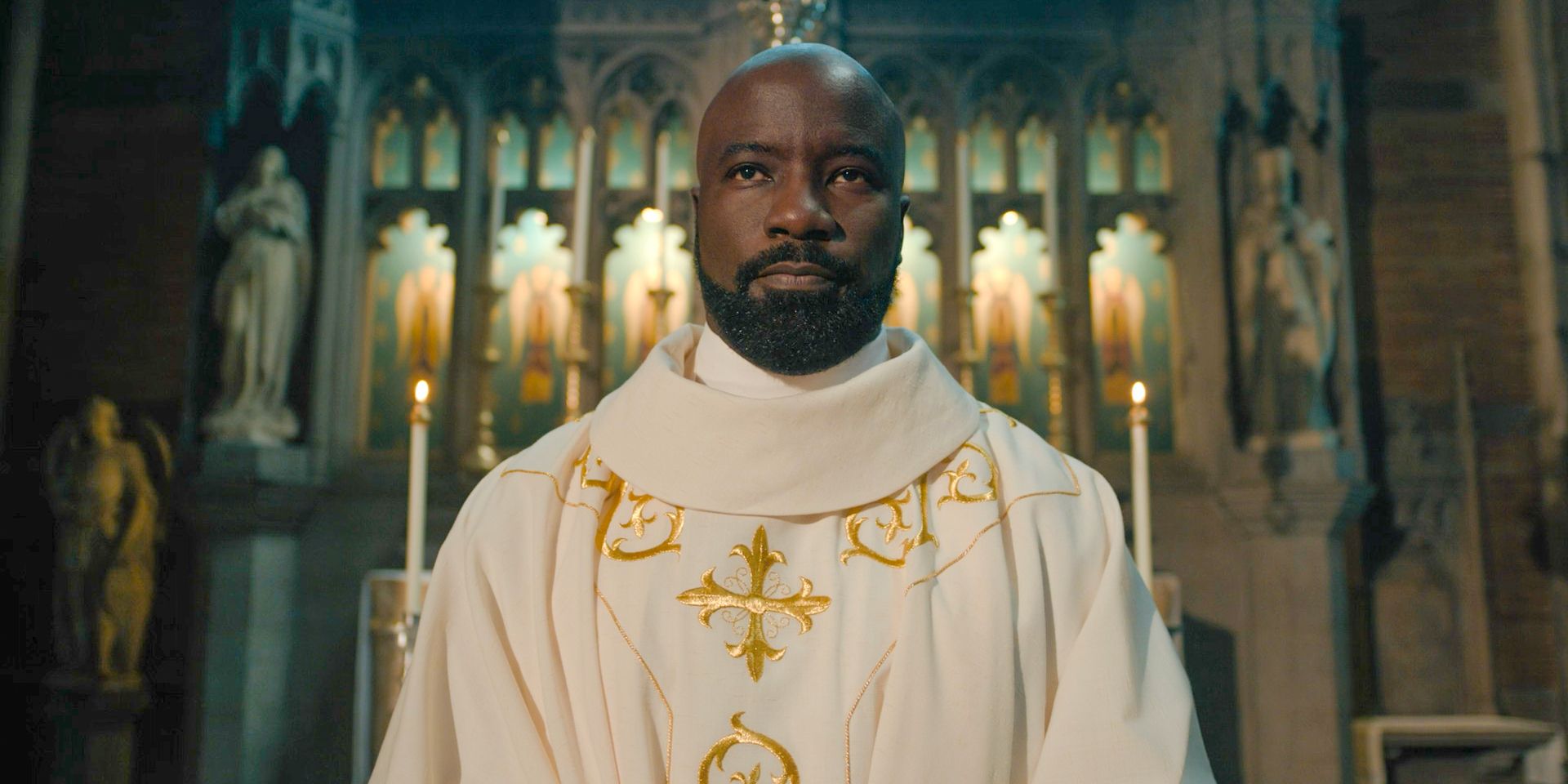 “Tuve que sentarme un rato”: el final malvado de la temporada 4 recibe una respuesta sincera de Mike Colter