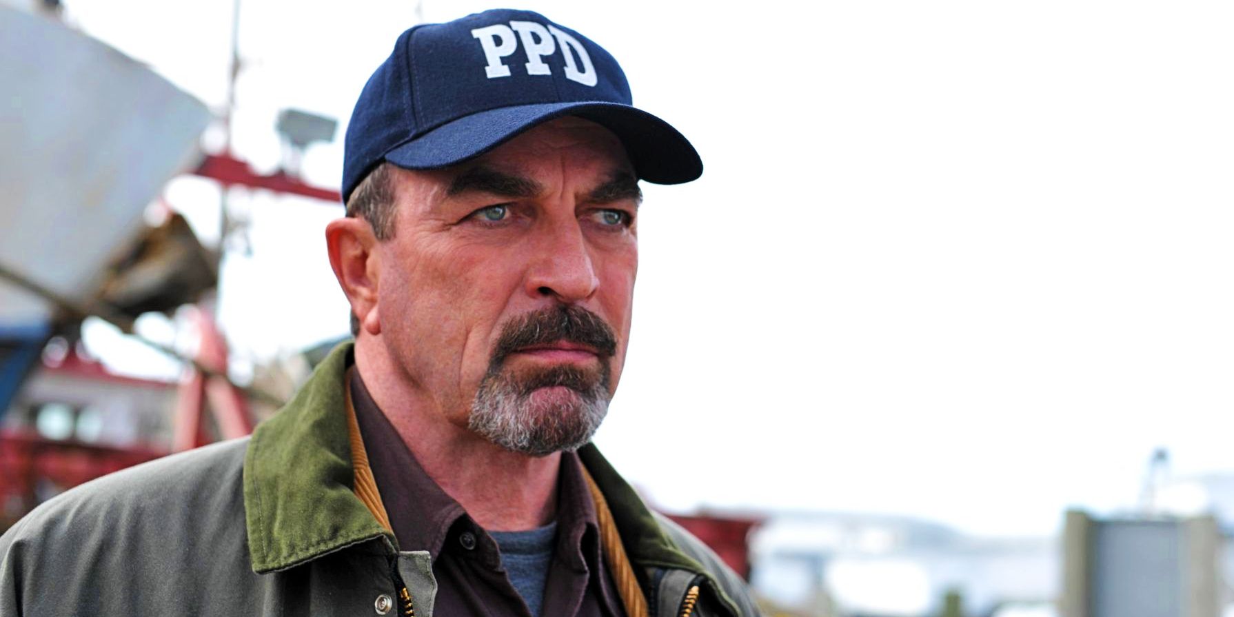 Tom Selleck responde al posible regreso de Jesse Stone como parte del futuro posterior a Blue Bloods