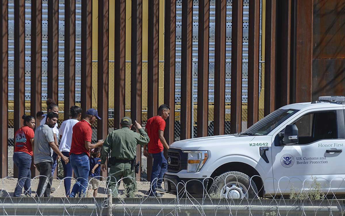 'Zar de la frontera' de Trump anuncia que detendrán a familias de migrantes con niños