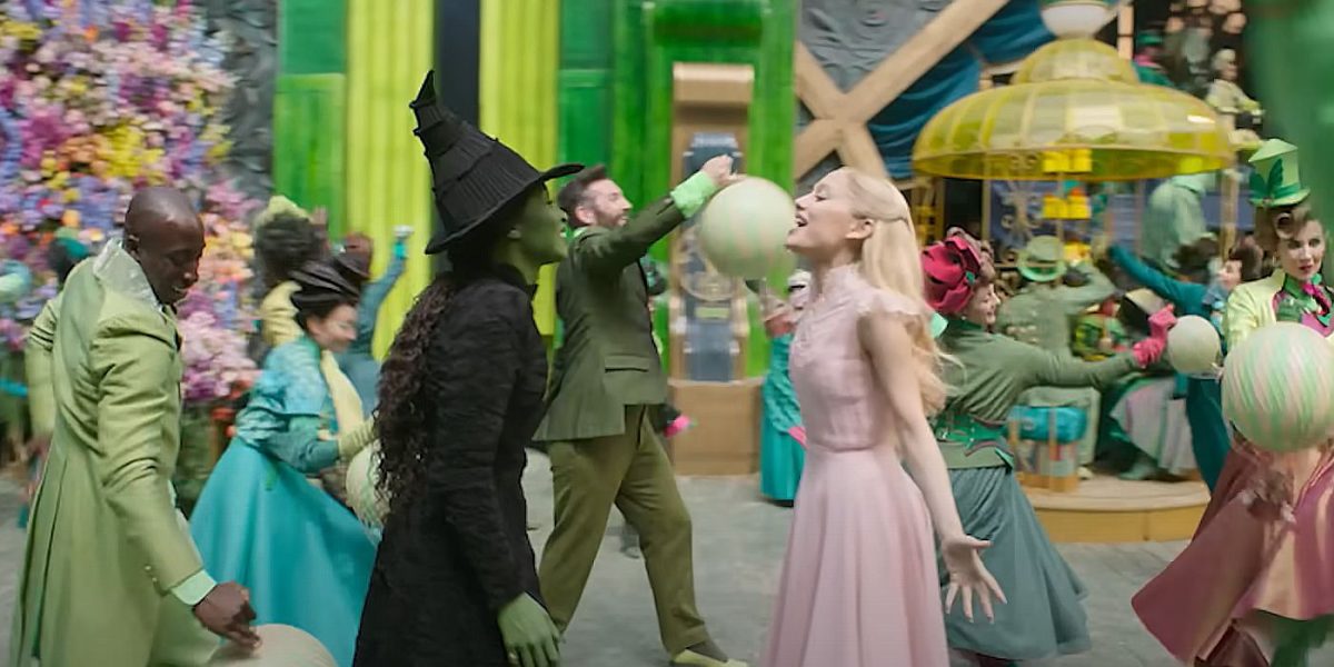 Cómo los cameos de Idina Menzel y Kristin Chenoweth de Wicked obligaron a la película a reelaborar una escena de un corto día