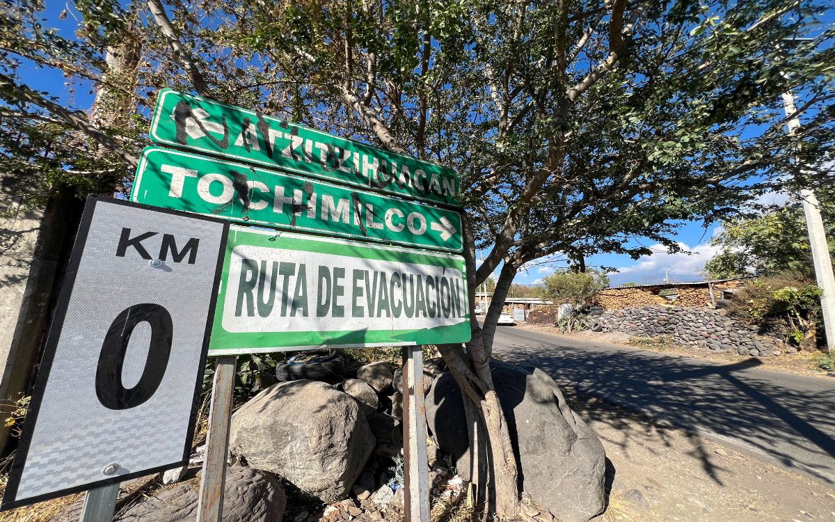 Revisan rutas de evacuación del volcán Popocatépetl en comunidades de Puebla