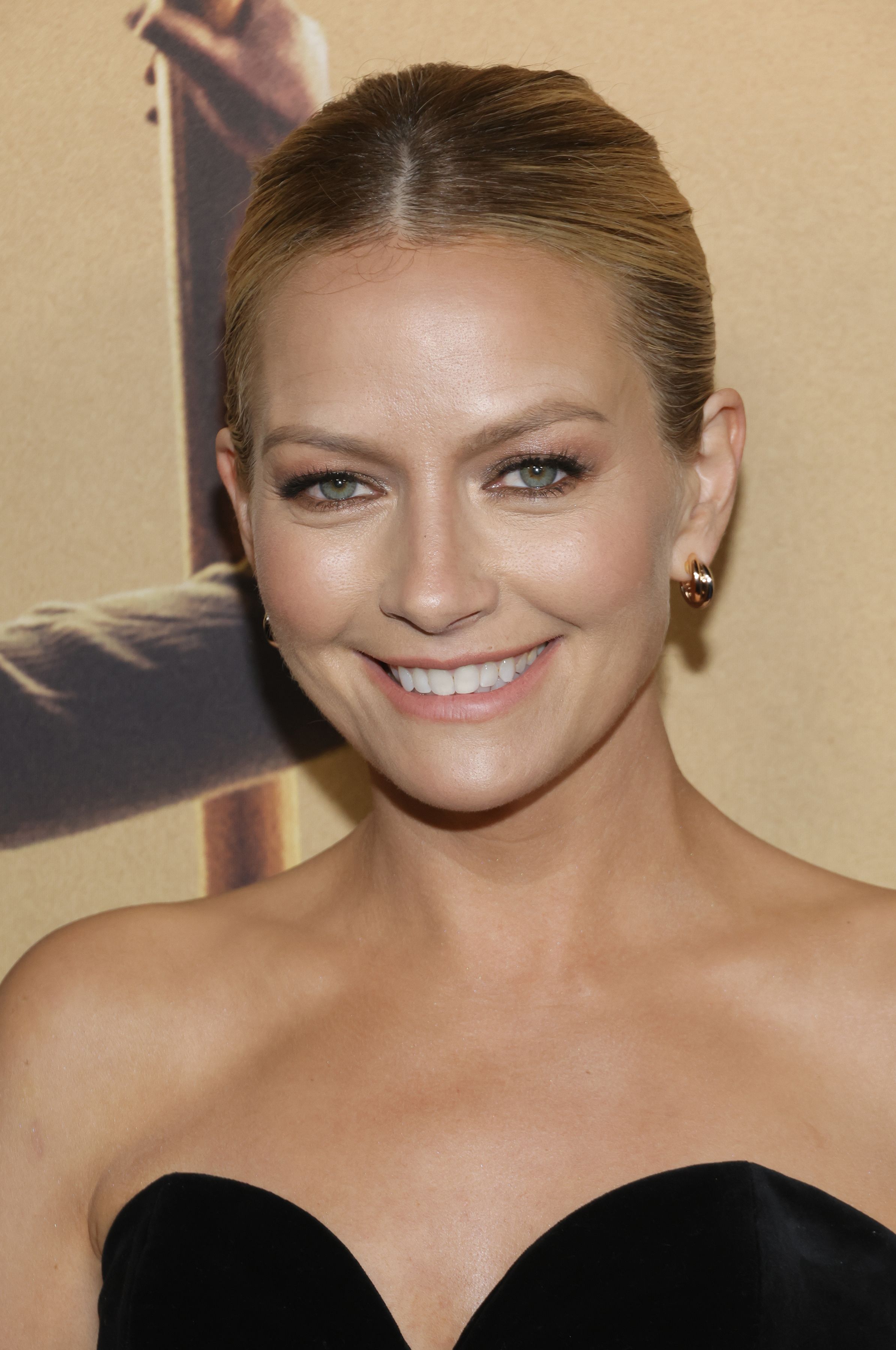 Foto de cabeza de Becki Newton