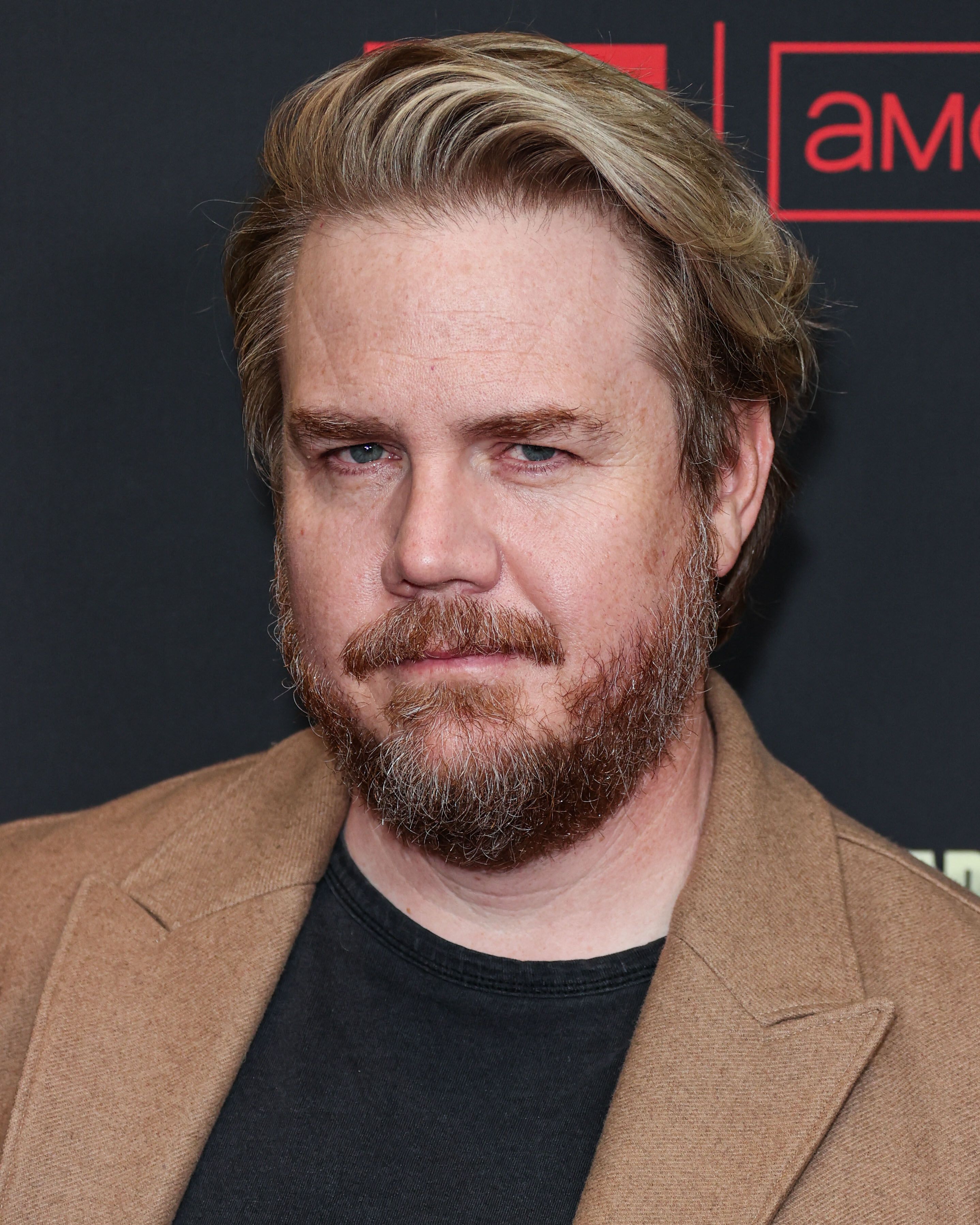 Foto de cabeza de Josh McDermitt en el estreno en Los Ángeles de 'The Walking Dead' de AMC+