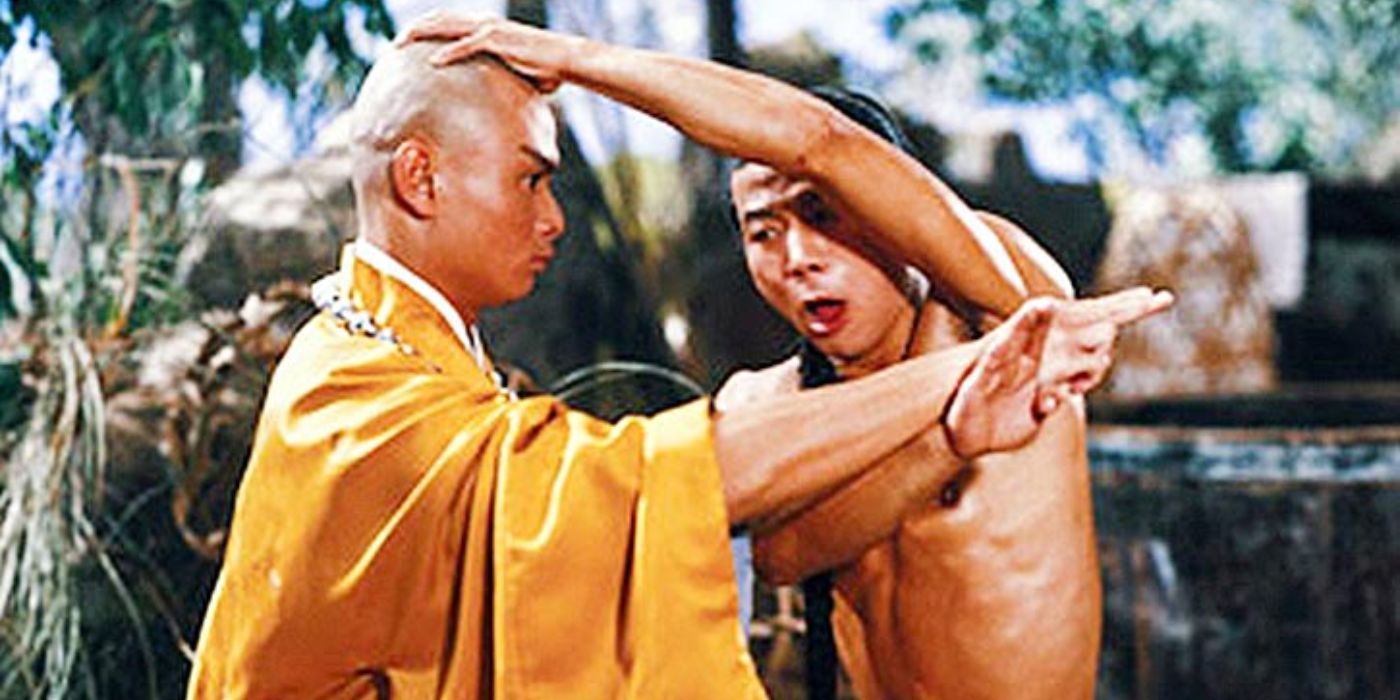 Esta película subestimada de 1982 muestra 13 armas de kung fu en 1 pelea increíble