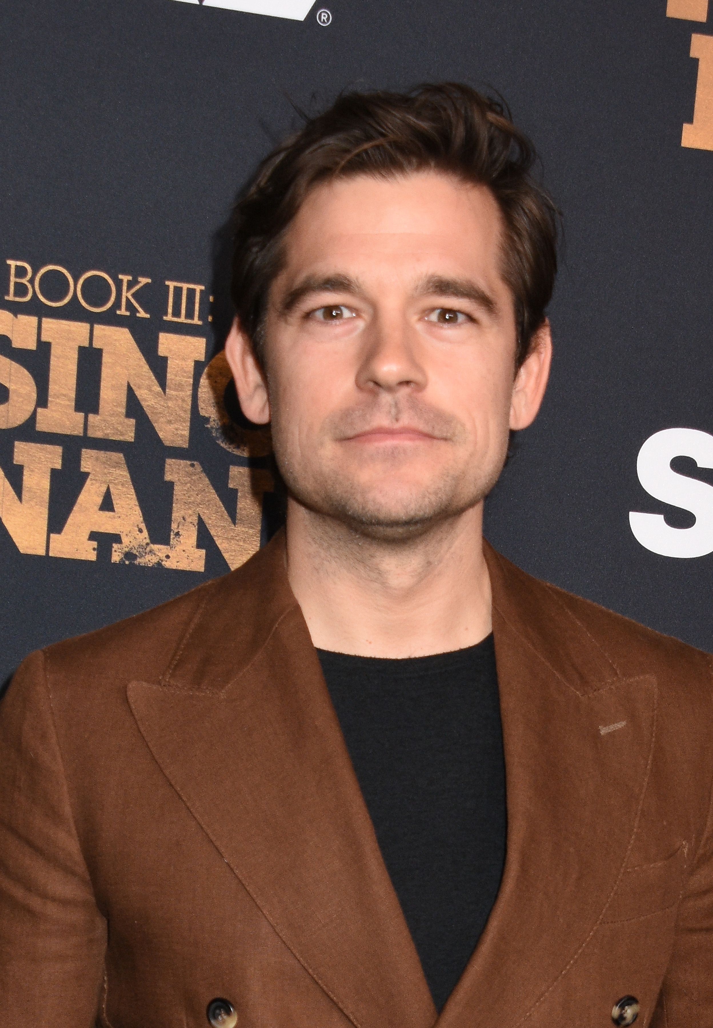 Tiro en la cabeza de Jason Ralph