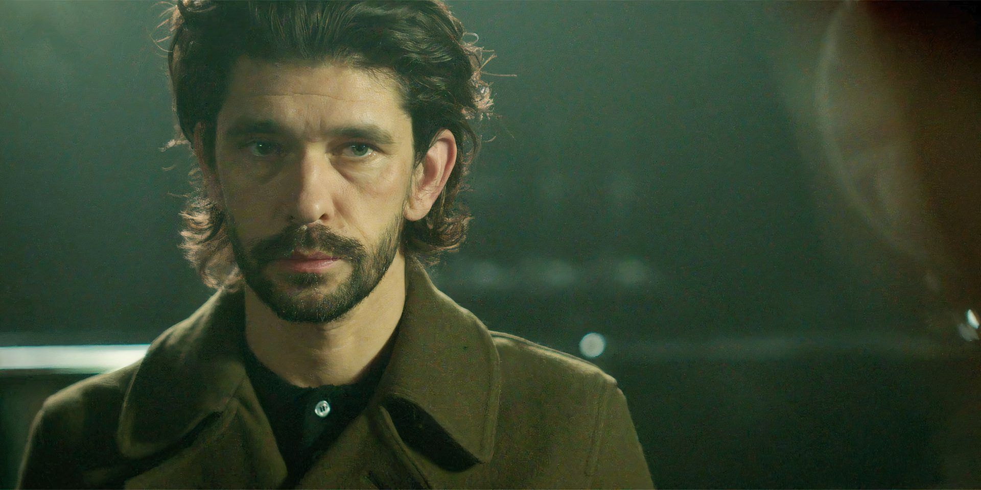 Black Doves Season 2 obtiene la actualización de estado y línea de tiempo de Ben Whishaw, y replica una táctica de temporada 1 "aterradora"