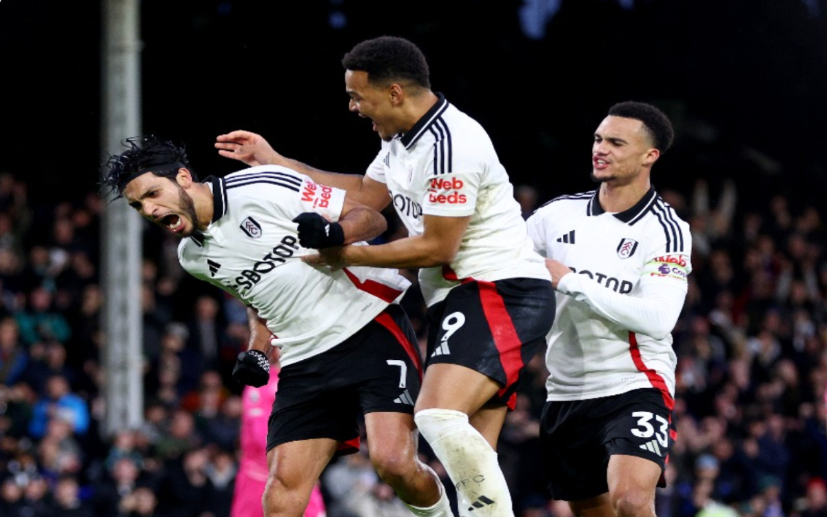 Brilla Raúl Jiménez en el empate del Fulham | Video