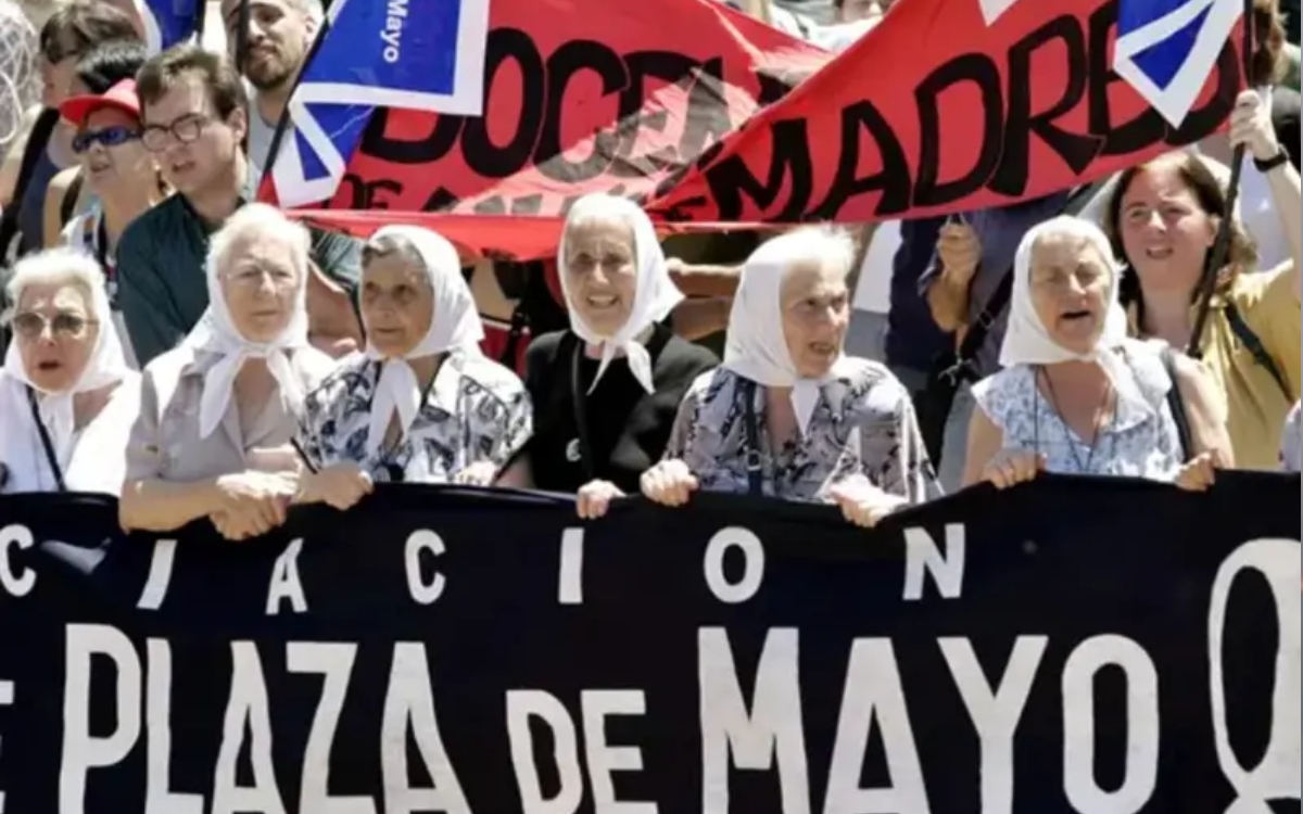 Madres de Plaza de Mayo respalda a Nicolás Maduro: 'Que tenga fortaleza para enfrentar a EU'