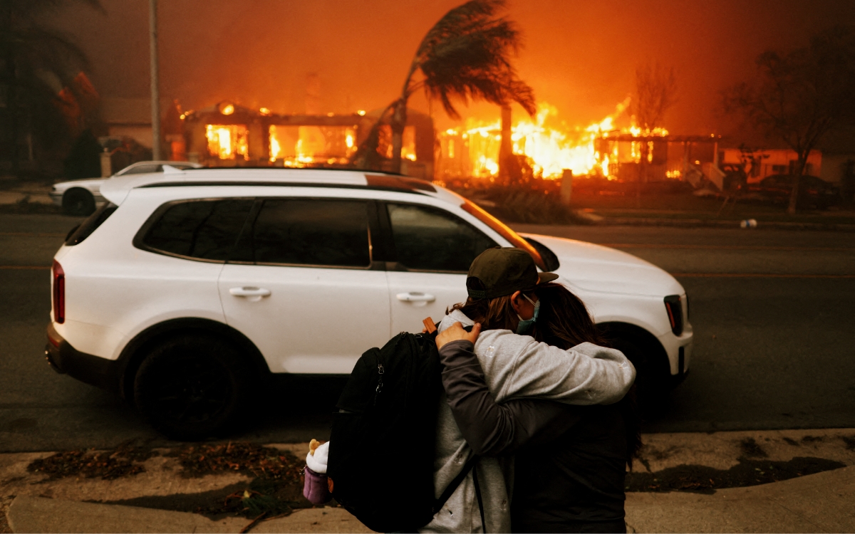 Videos y fotos | Dos muertos por incendios sin control en Los Ángeles; suman 80 mil personas evacuadas