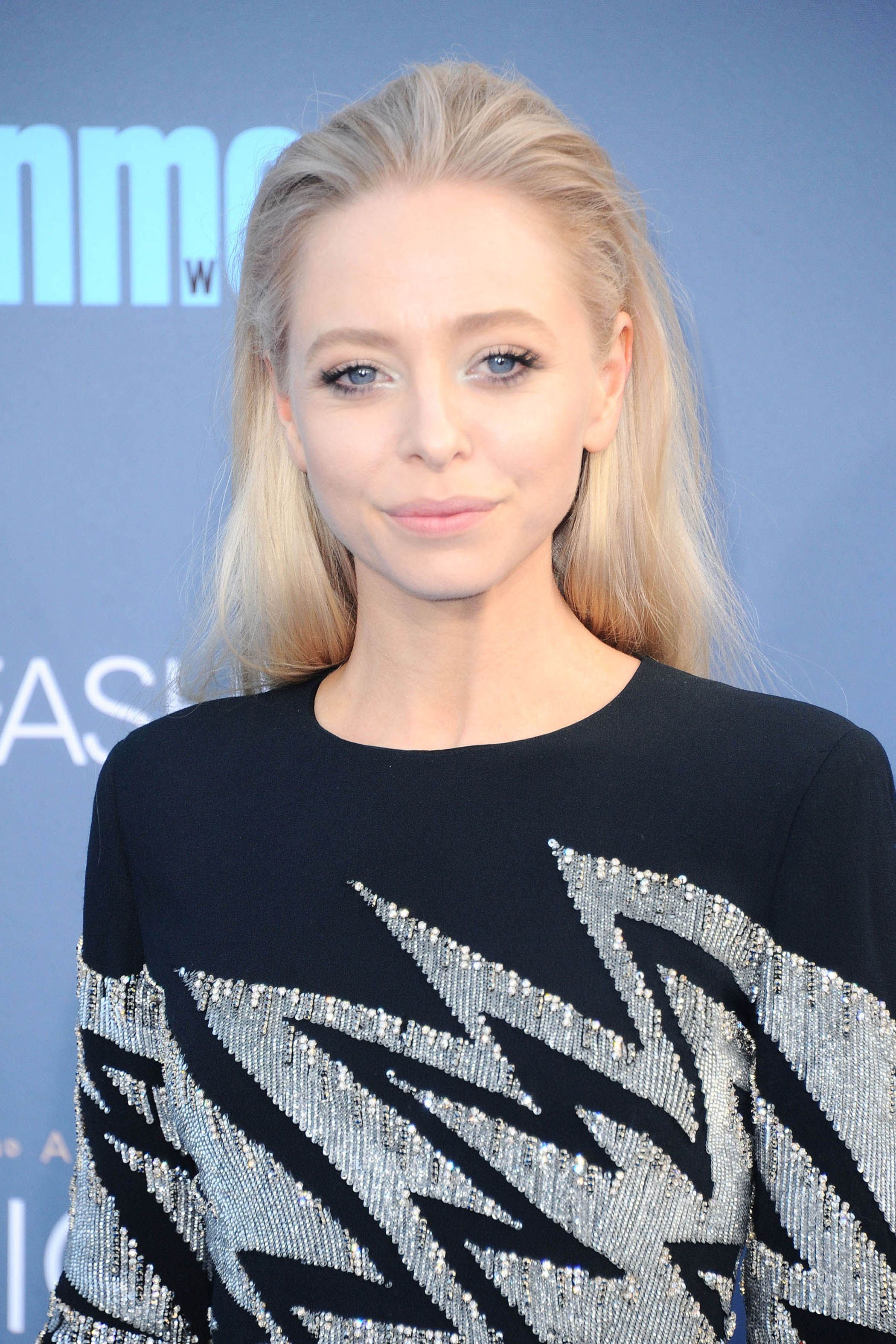 Tiro en la cabeza de Portia Doubleday