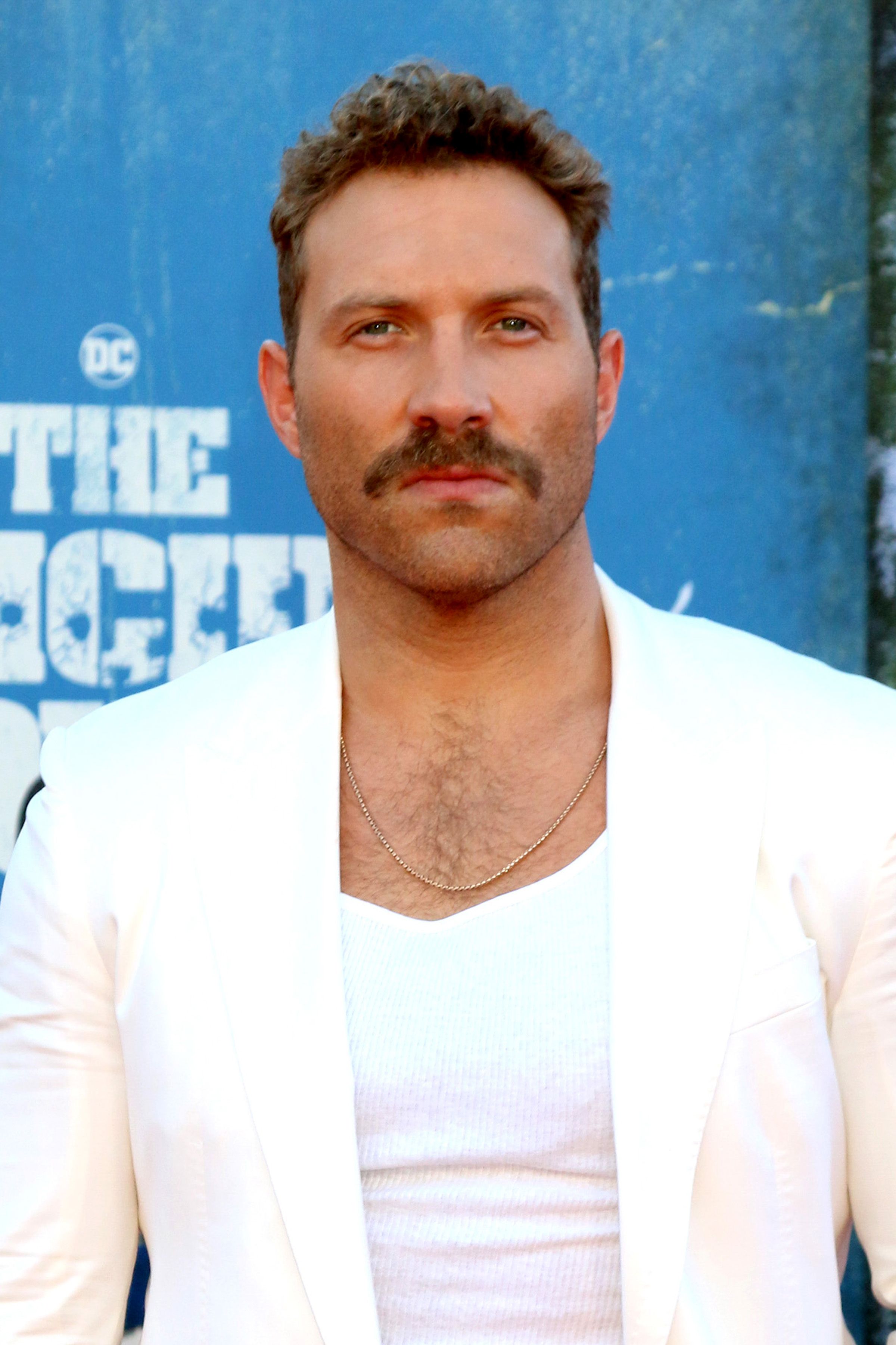 Tiro en la cabeza de Jai Courtney