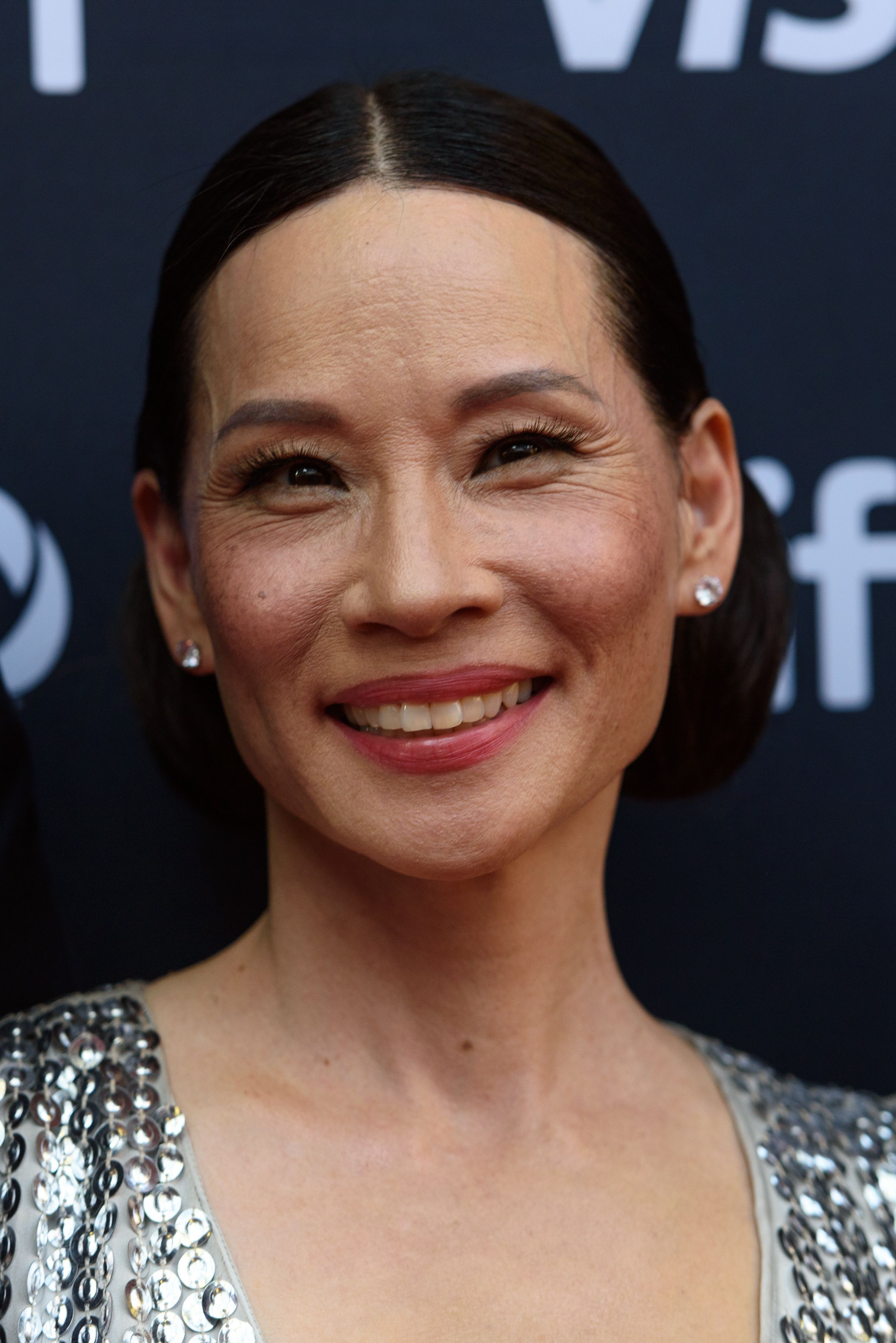 Tiro en la cabeza de Lucy Liu