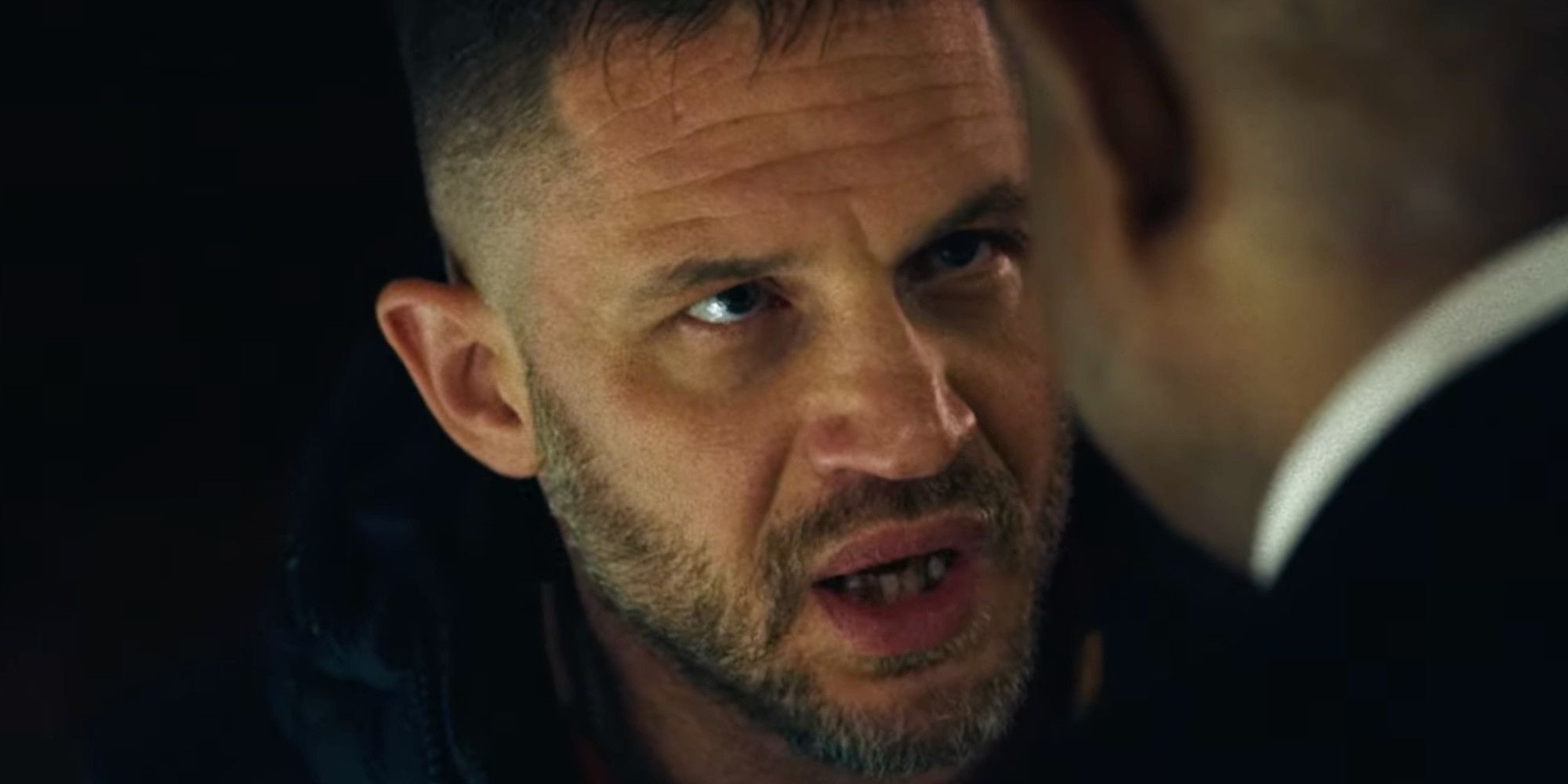 Trailer de Havoc: Tom Hardy se enfrenta a un inframundo criminal en la primera película de acción del director de la redada en 11 años