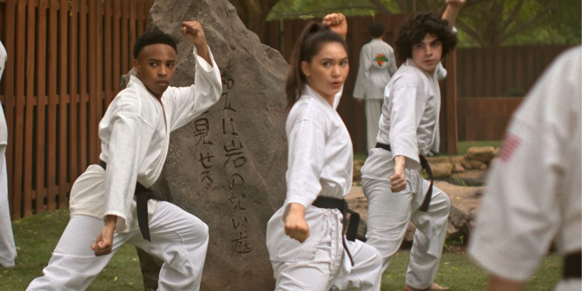 Por qué tantos de los estudiantes de Johnny y Daniel apenas estaban en los episodios finales de Cobra Kai