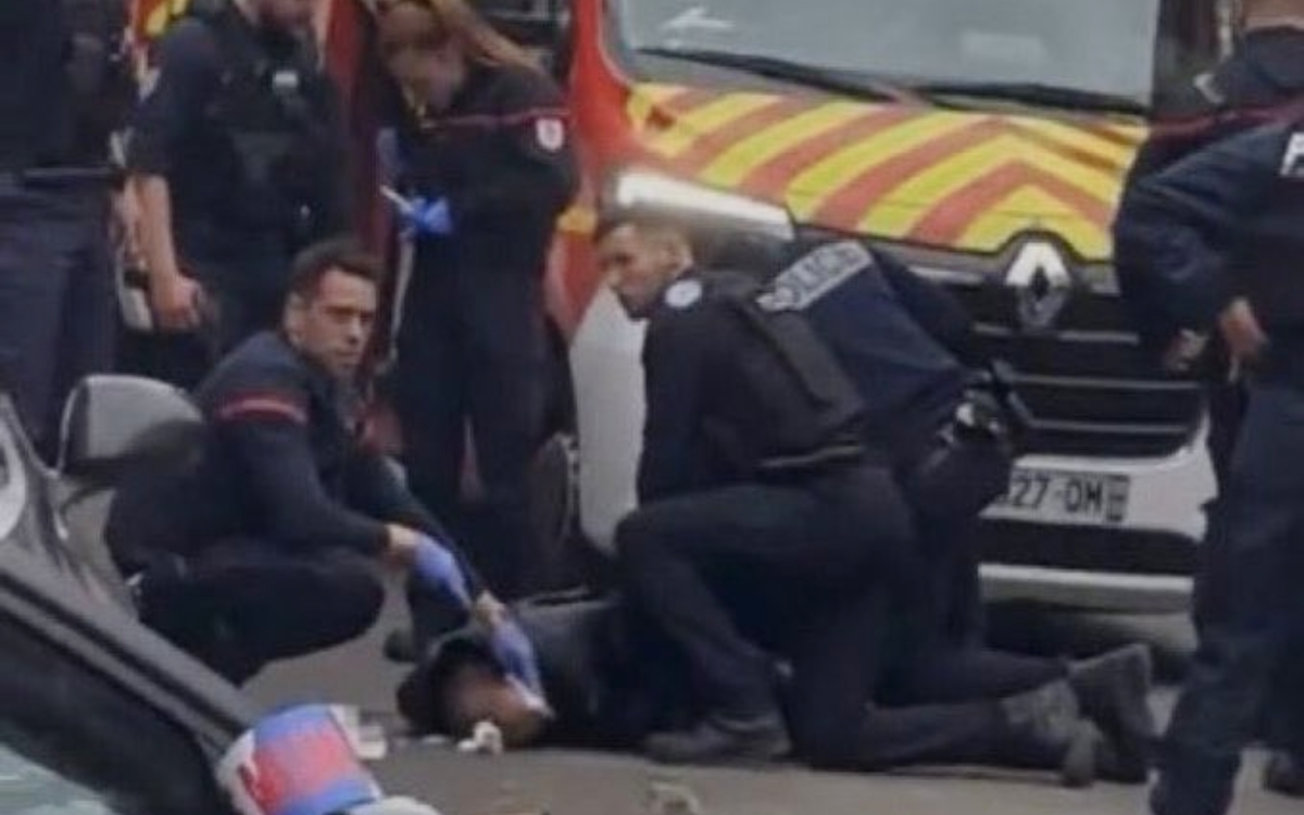 Ataque terrorista deja un muerto y 2 heridos en Francia