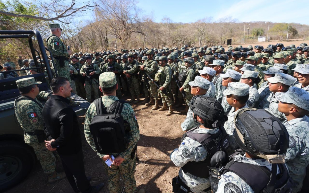 García Harfuch supervisa operativos en Sinaloa; desmantelan 3 narcolaboratorios