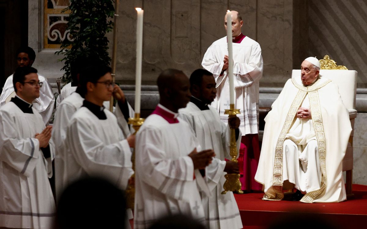 Papa Francisco se enfrentó a cardenales por las finanzas del Vaticano antes de hospitalización | RTS