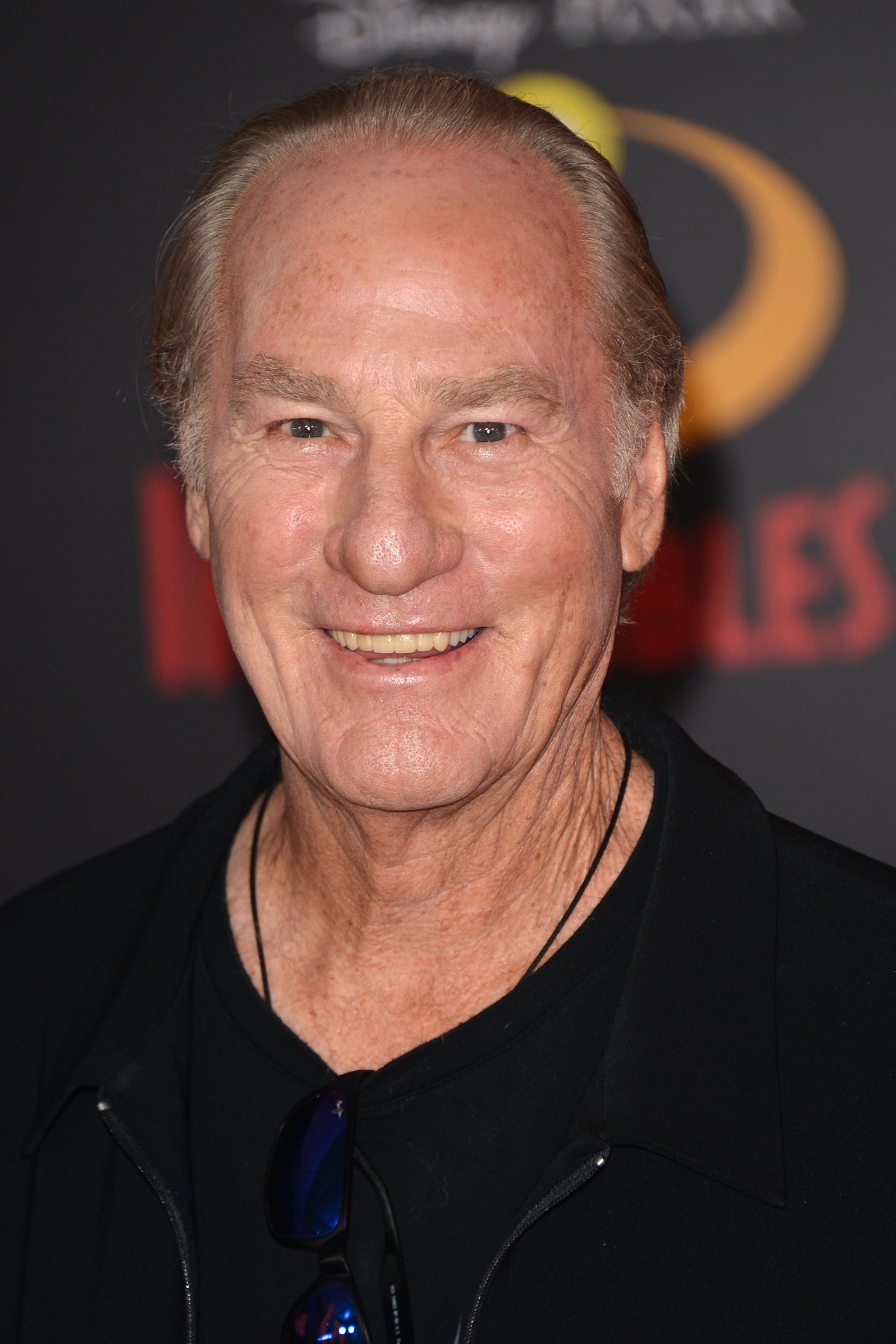 Tiro en la cabeza de Craig T. Nelson