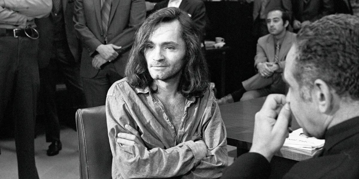 Chaos: The Manson Murders Review: simplemente no pude involucrarme con el verdadero documental del crimen de Netflix después de que se desvanece confuso