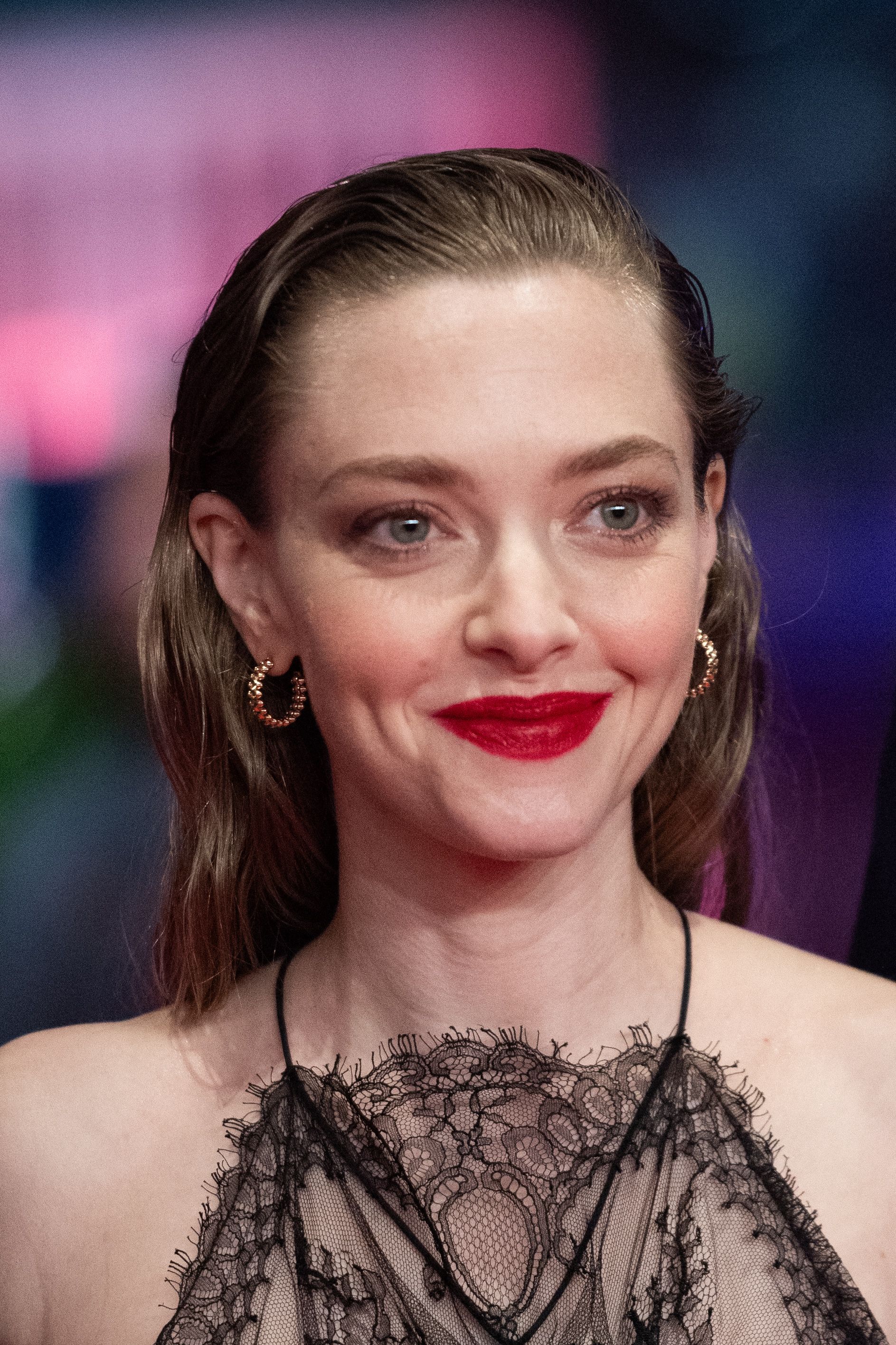 Disparo en la cabeza de Amanda Seyfried en el estreno de 'Seven Veils' durante el 74º Festival Internacional de Cine de Berlín