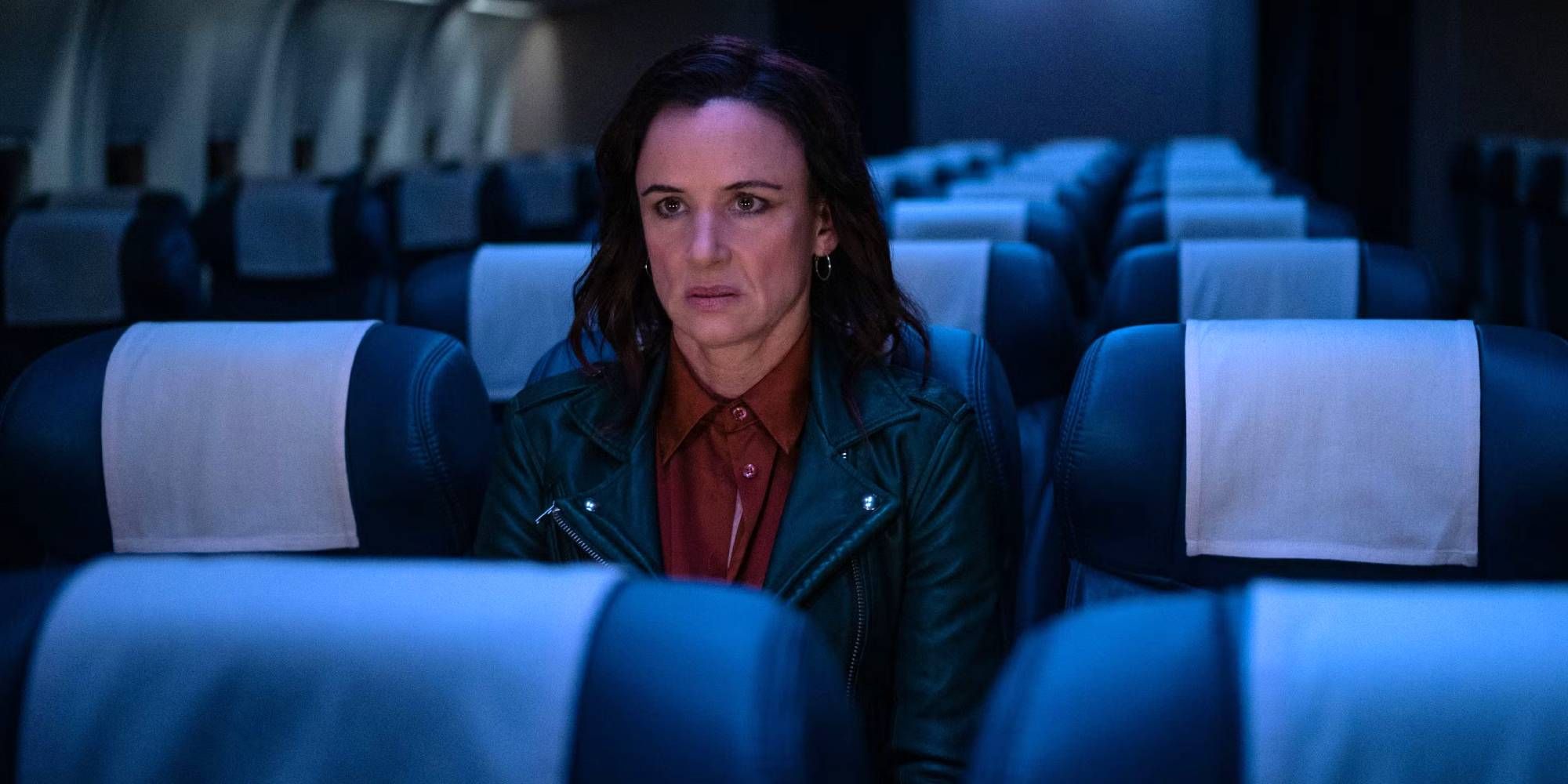 La nueva muerte impactante de la temporada 3 de Yellowjackets agrega un misterio a la escena de visión moribunda de Juliette Lewis del final de la temporada 2