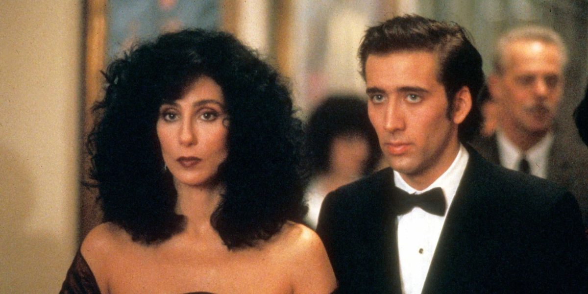 Revisión de Moonstruck: Solo me vuelve más fácil enamorarme del romance sentimental de Cher y Nicolas Cage con cada año que pasa