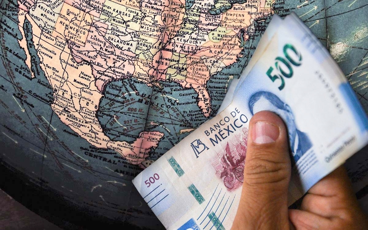 Peso mexicano sube y bolsa cae levemente