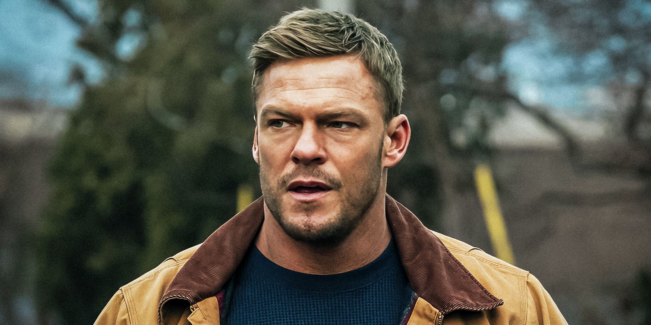 “Es agotador”: Alan Ritchson comparte BTS Look de su película de acción del director de Expendables 4