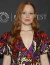 Tiro en la cabeza de Lauren Ambrose