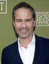 Tiro en la cabeza de Eric McCormack