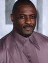 Molchado en la cabeza de Idris Elba en el estreno mundial de Luther: The Fallen Sun en el BFI IMAX en Londres.