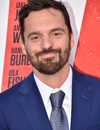 Tiro en la cabeza de Jake Johnson 