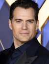 Tidado de la cabeza de Henry Cavill en el estreno mundial de 'Argylle'