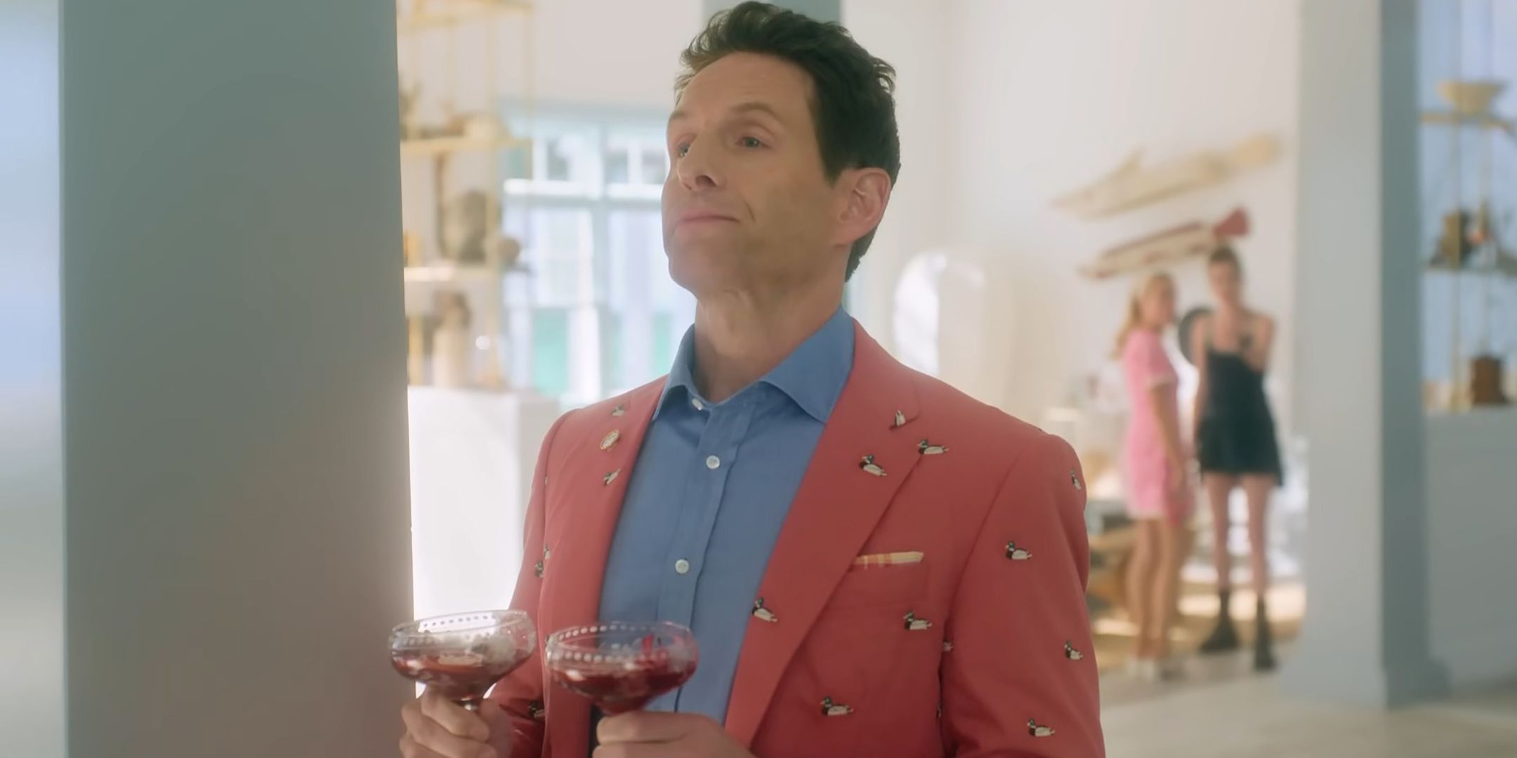 Siempre es el Glenn Howerton de Sunny explica por qué su personaje de sirenas “ingenuo y ligeramente ajeno” fue “un desafío” para jugar