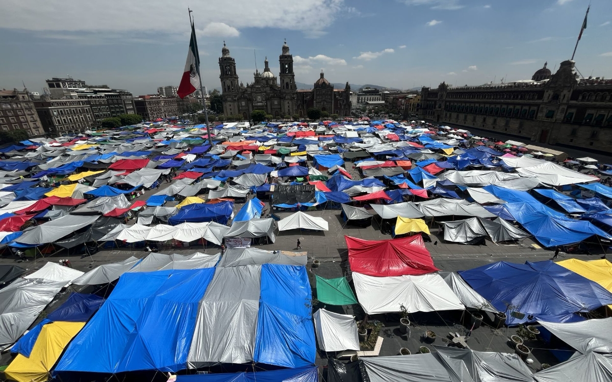 CNTE retira plantón en CDMX, pero 'regresaremos con más fuerza', advierte