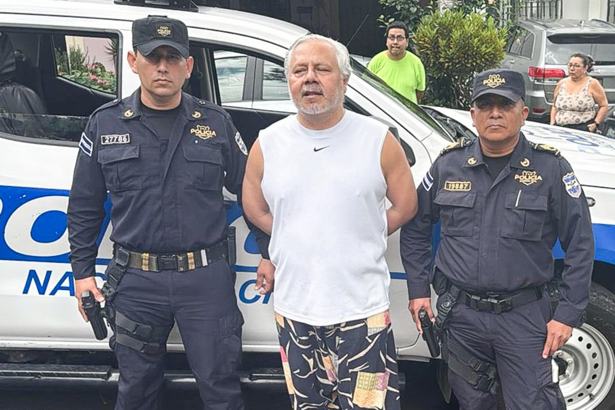 Detienen a prominente abogado constitucionalista salvadoreño crítico de Bukele