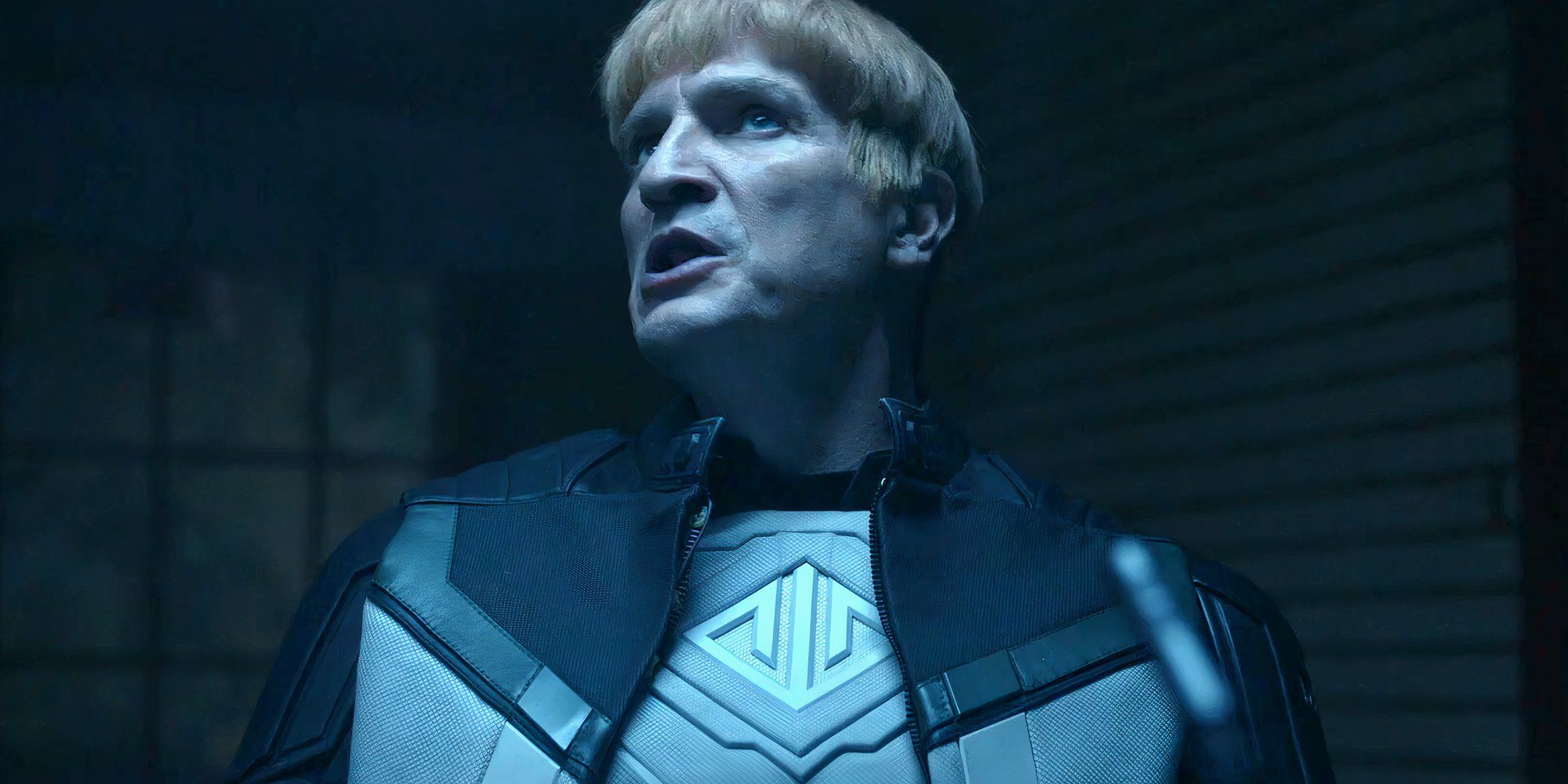"Es solo un barril de polvo": Nathan Fillion explica el papel sorpresa de Green Lantern en la Peacemaker de DC Temporada 2