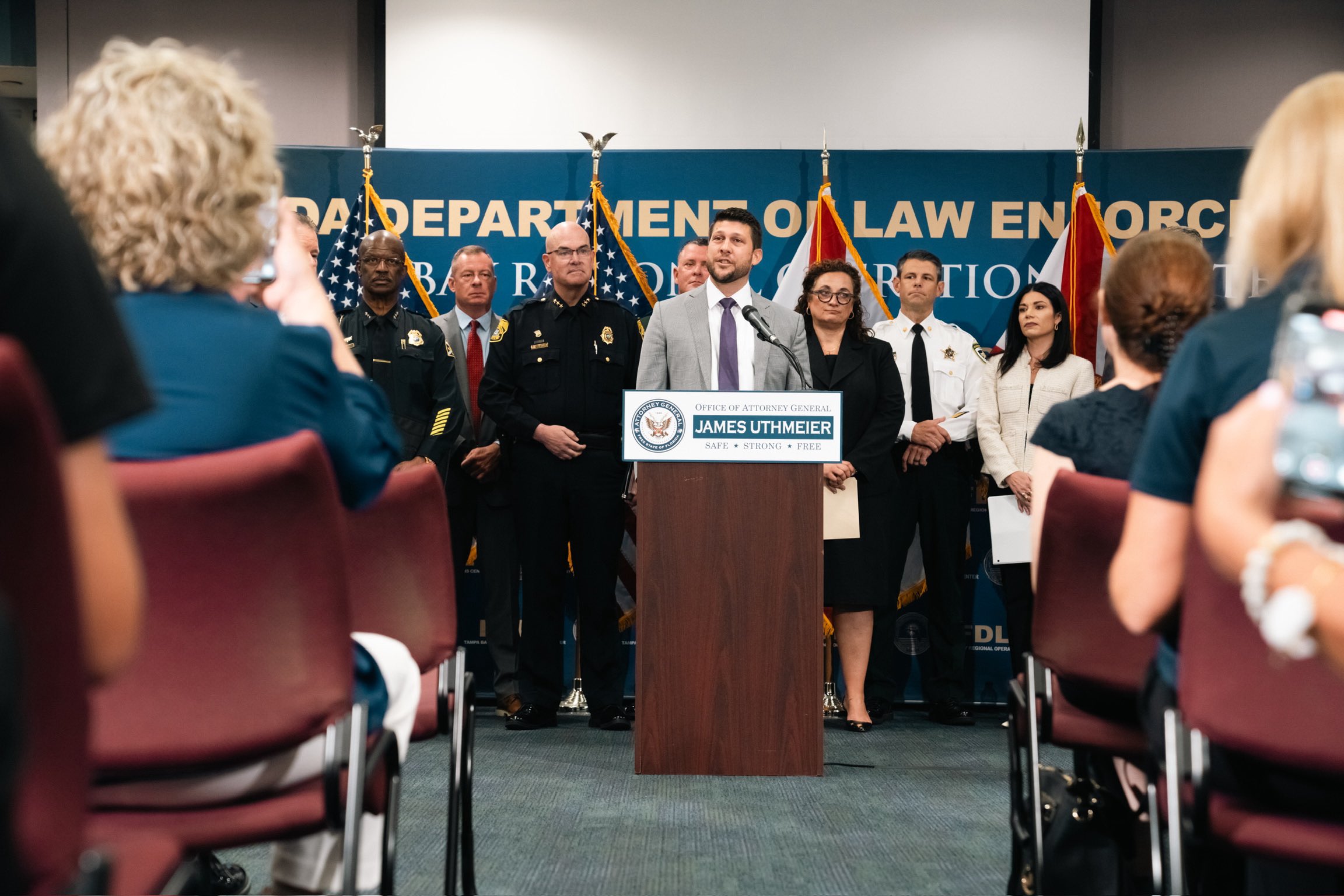 Florida rescata a 60 niños víctimas de trata en uno de los "mayores" operativos de EU