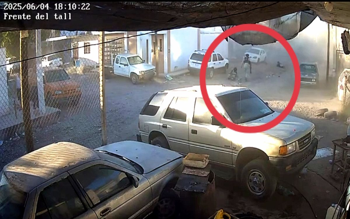 Guardias Nacionales salen proyectados de patrulla a alta velocidad en Tijuana | Video