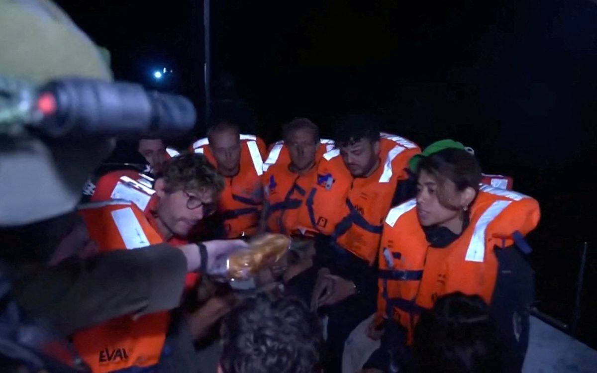 Secuestro del barco 'Madleen' viola Derecho Internacional; tripulantes deben ser liberados: AI