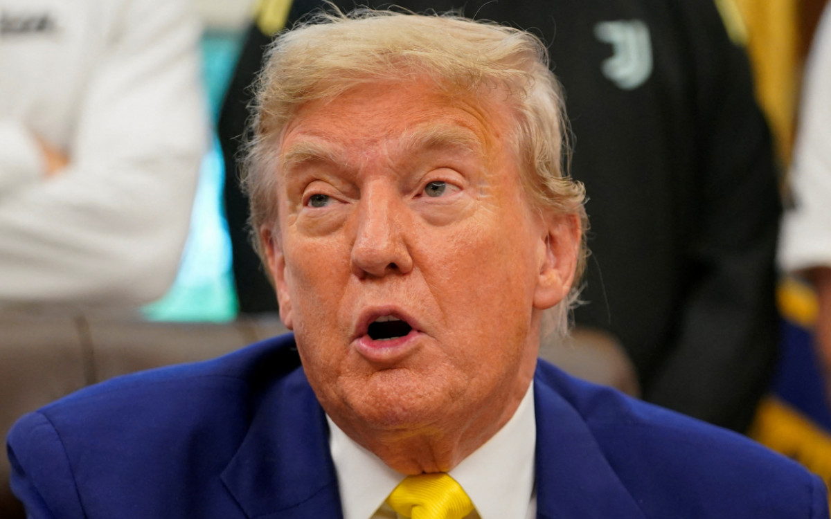 Trump califica de ‘débil’ el ataque de Irán, pero agradece aviso previo